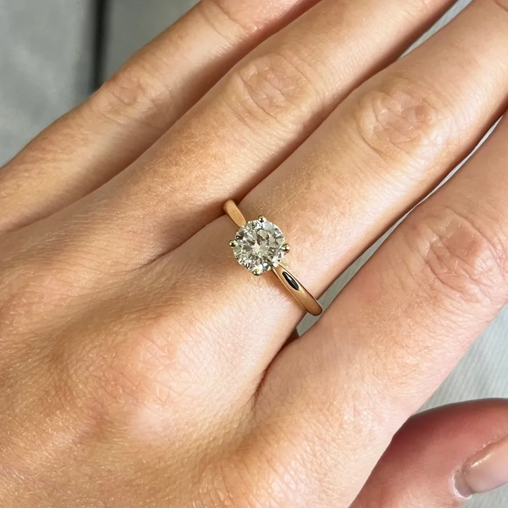 9ct Gold 1.00ct Brilliant Cut Lab Grown Diamond Solitaire Ring D VS 2