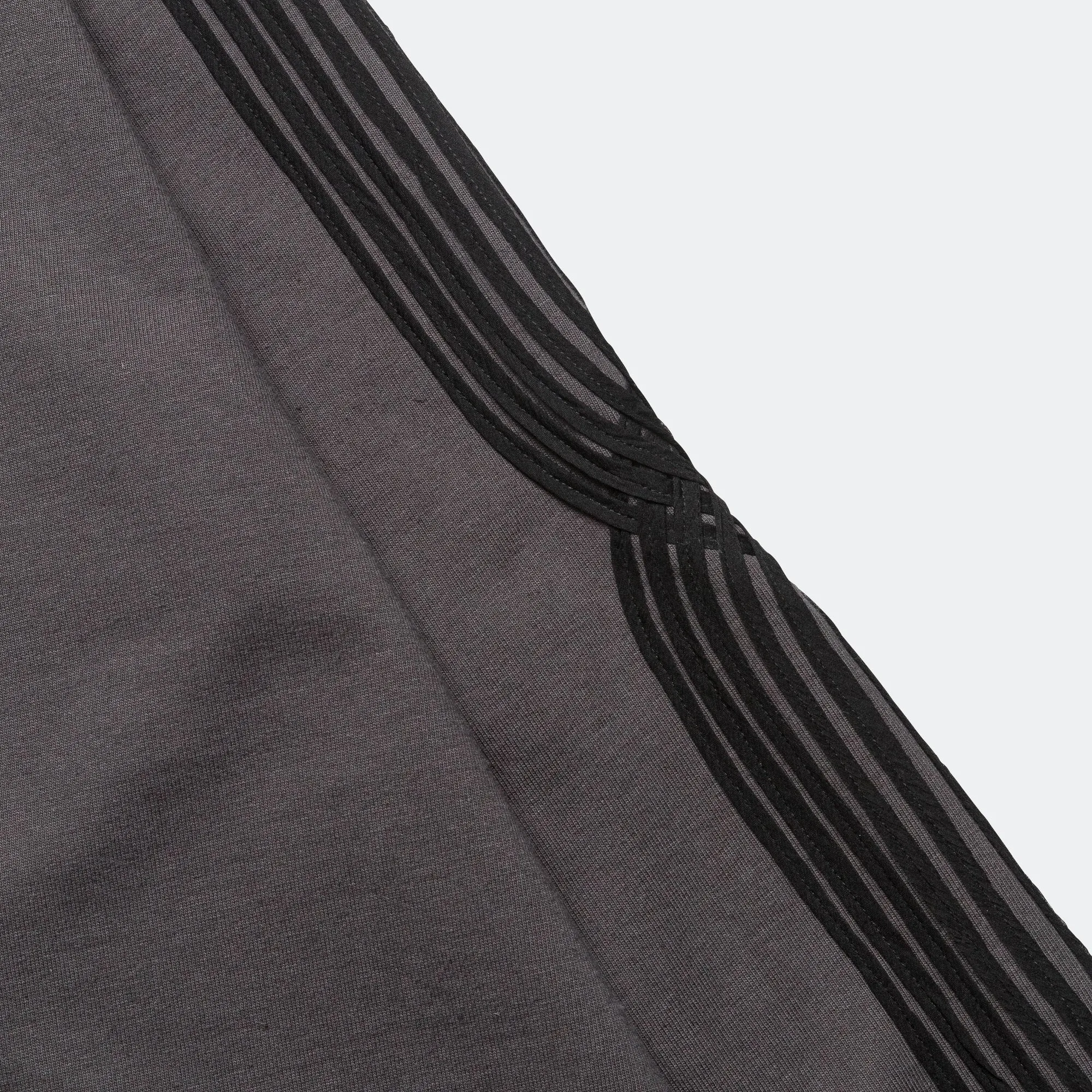 Applique Oversized Crew Neck - Washed Black Soft Roots Jersey