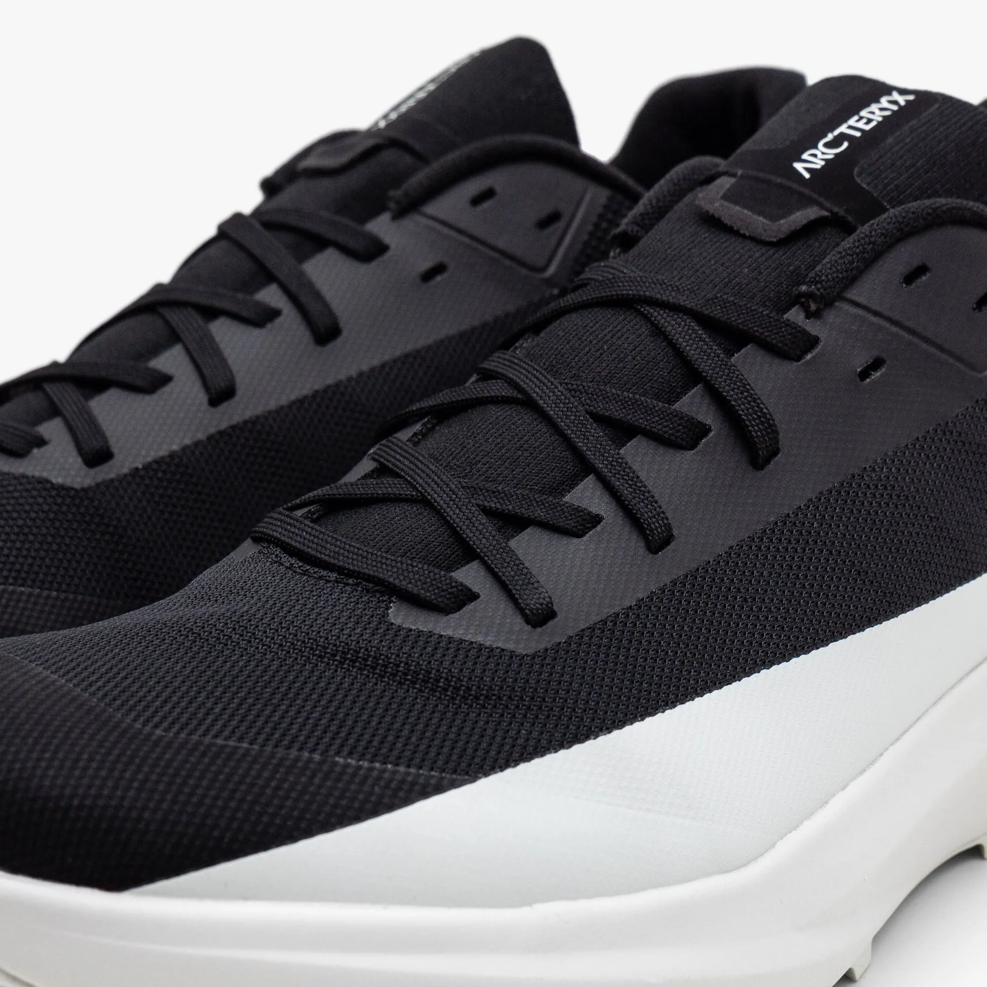 Arc'teryx Norvan LD 4 Black / Arctic Silk
