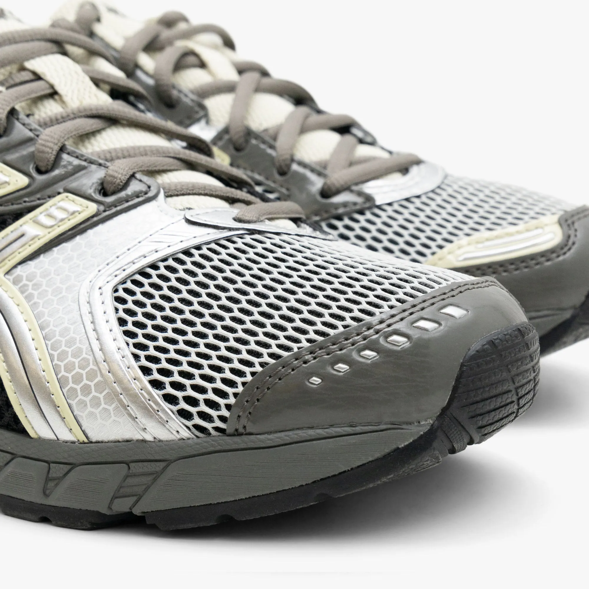 ASICS Gel-DS Trainer 14 Truffle Grey / Pure Silver