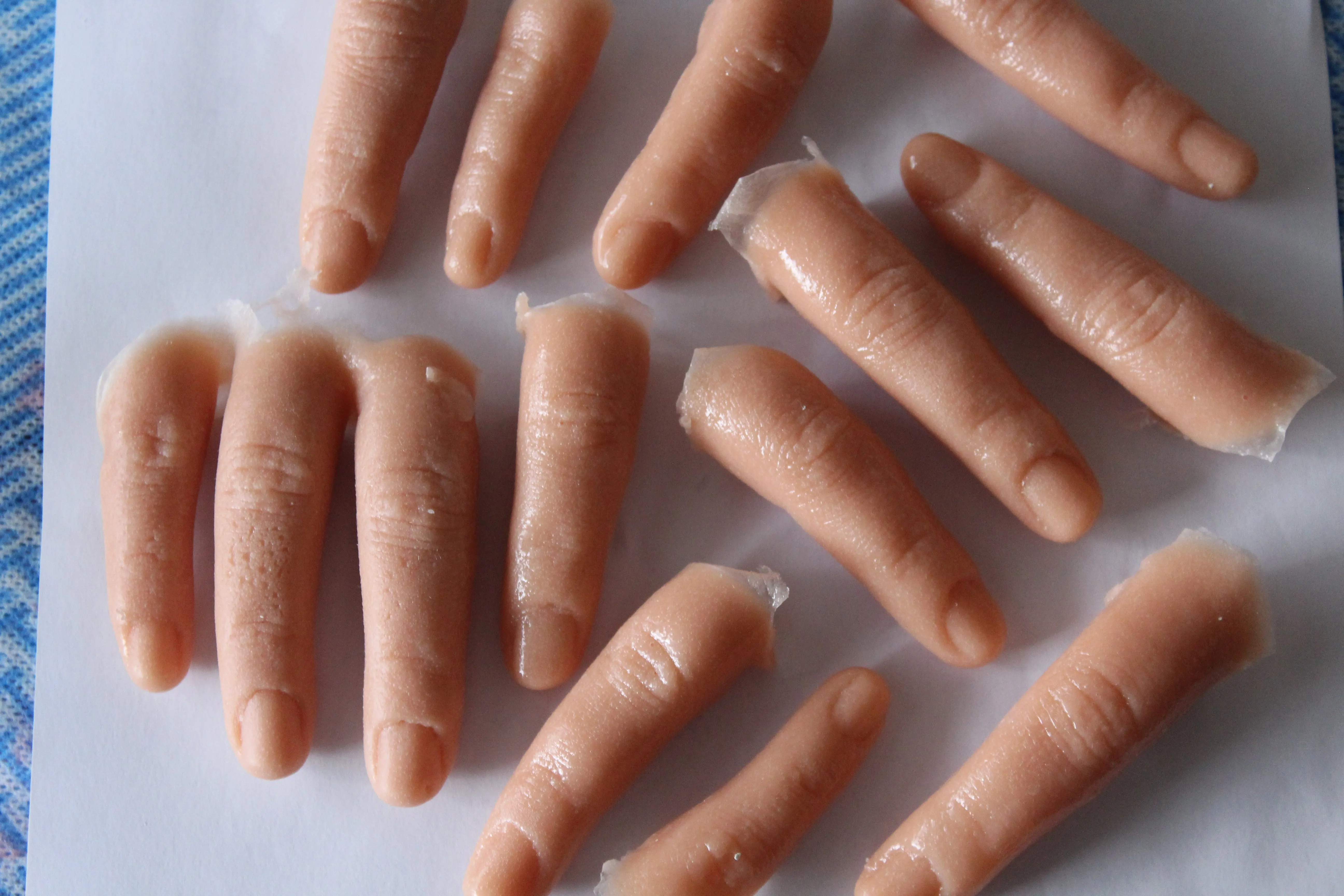 Beige Finger Prop