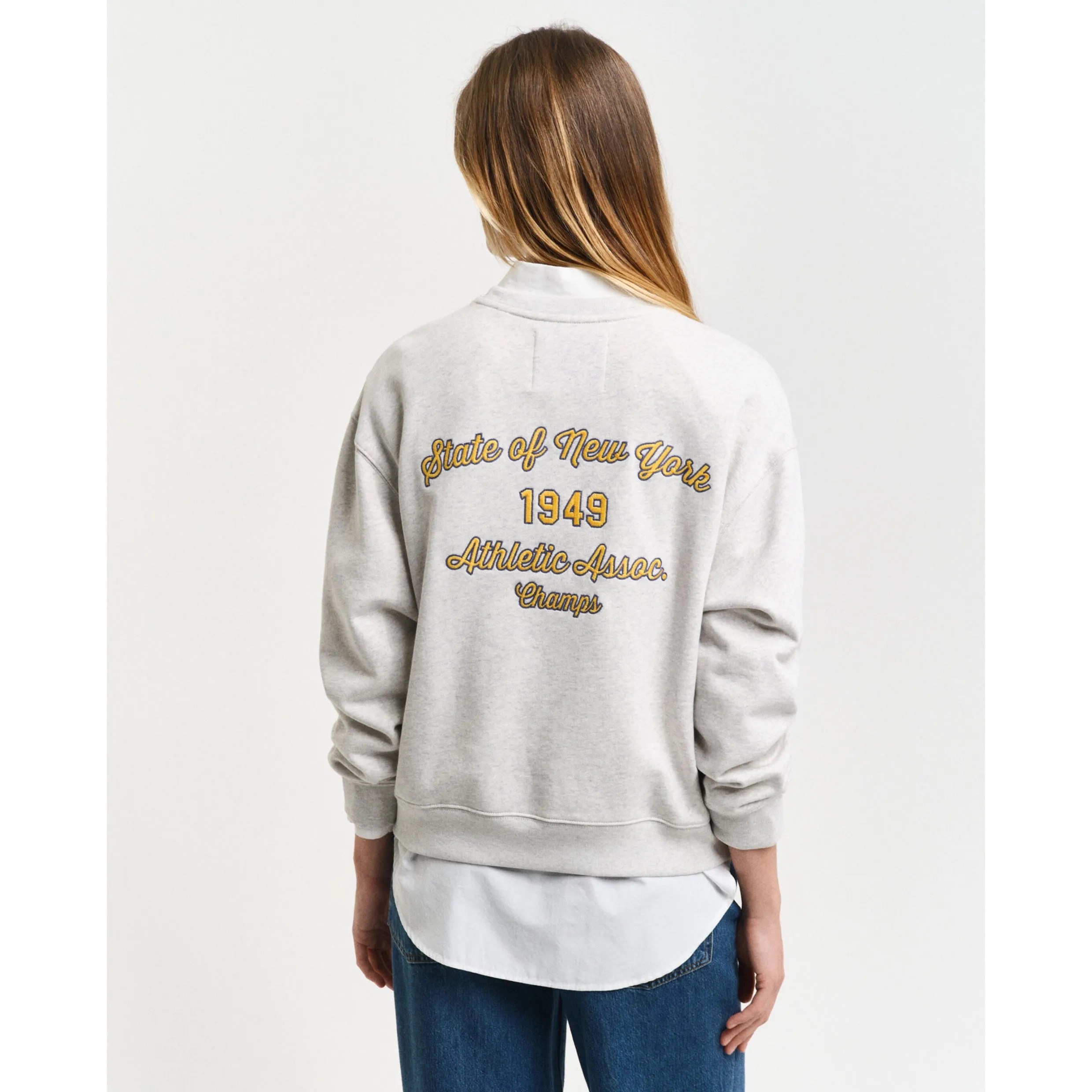 GANT Script Graphic Crew Neck Sweatshirt Grey Melange 4201239