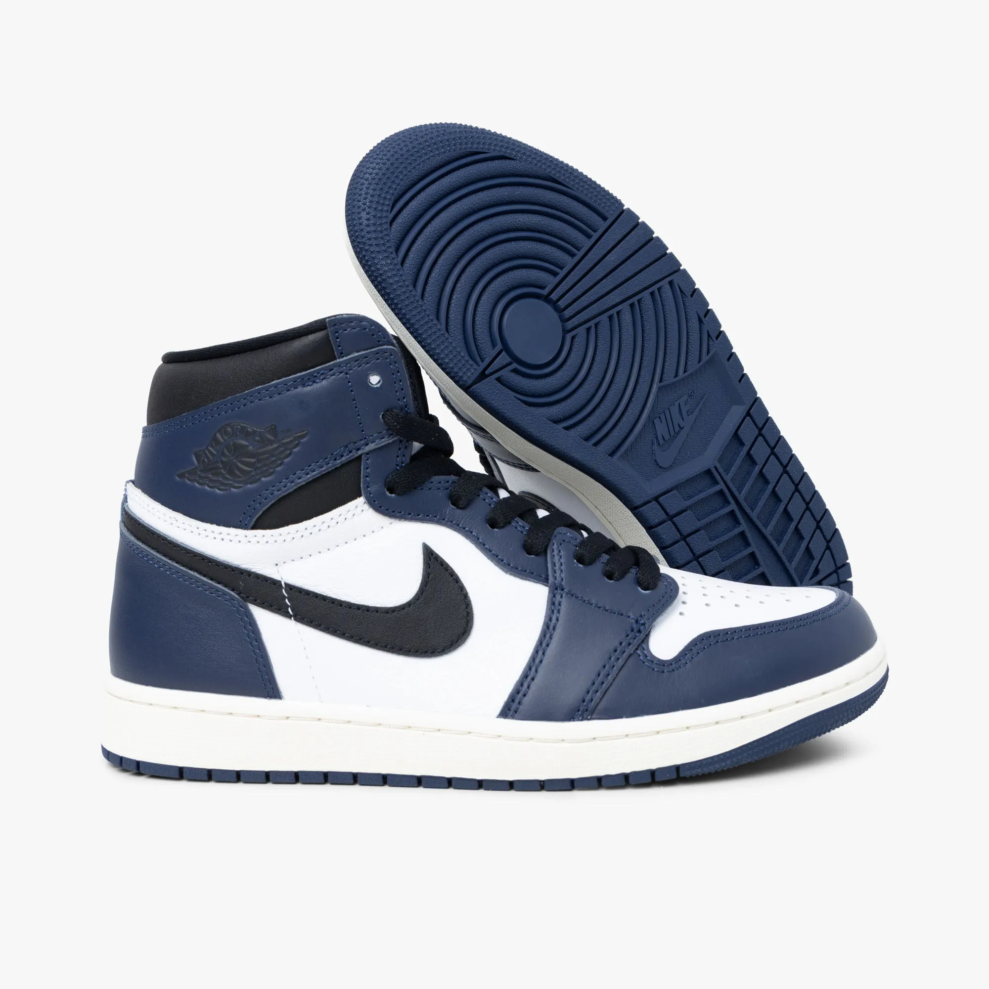 Jordan 1 Retro High OG Midnight Navy / Black - White