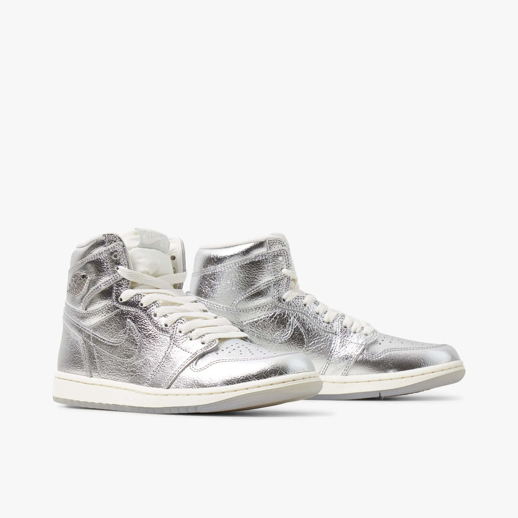 Jordan Women's 1 Retro High OG Metallic Silver / Photon Dust - Sail