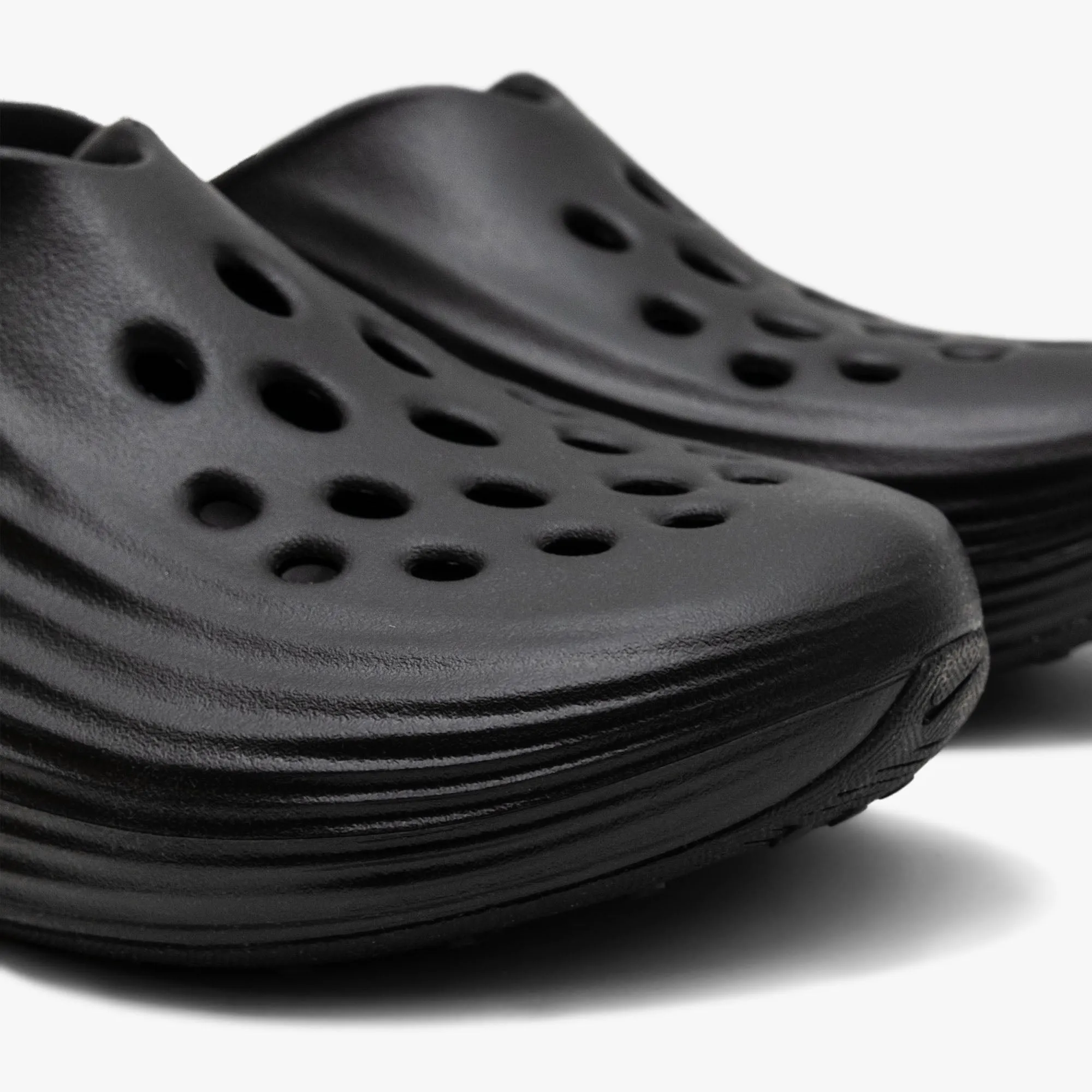 Nike ReactX Rejuven8 Black / Black