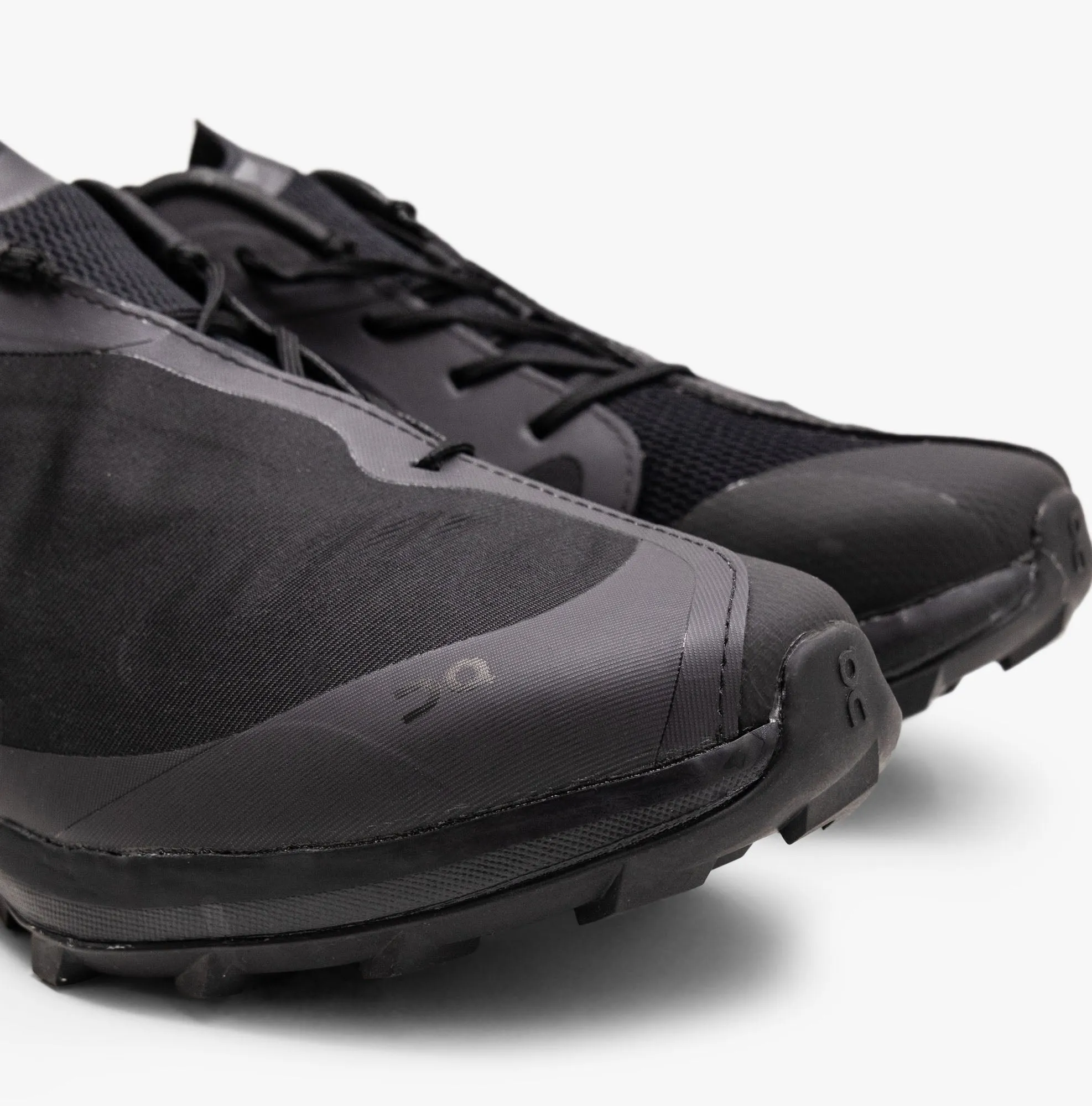 On x PAF Cloudventure Peak All Black