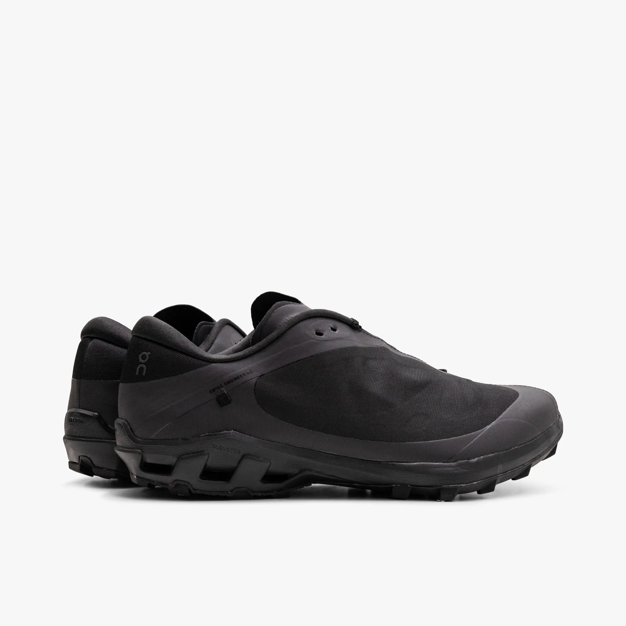 On x PAF Cloudventure Peak All Black