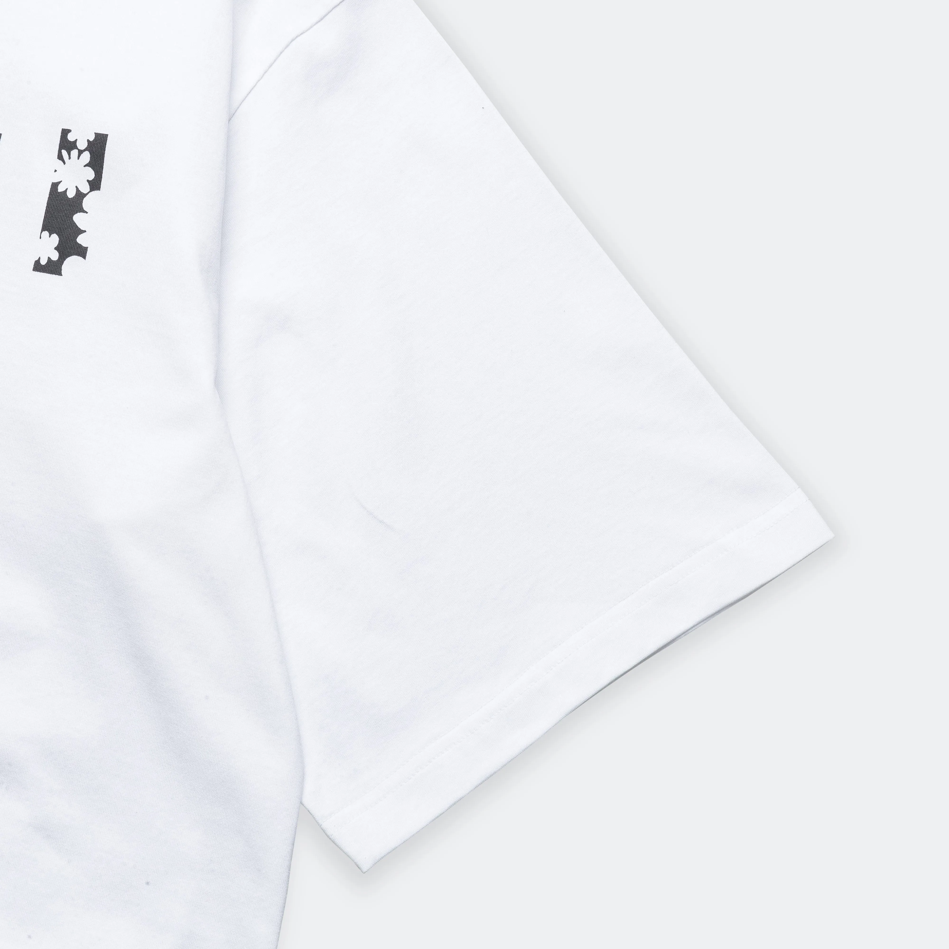 Pop Fields Logo T-Shirt - LilyWhite