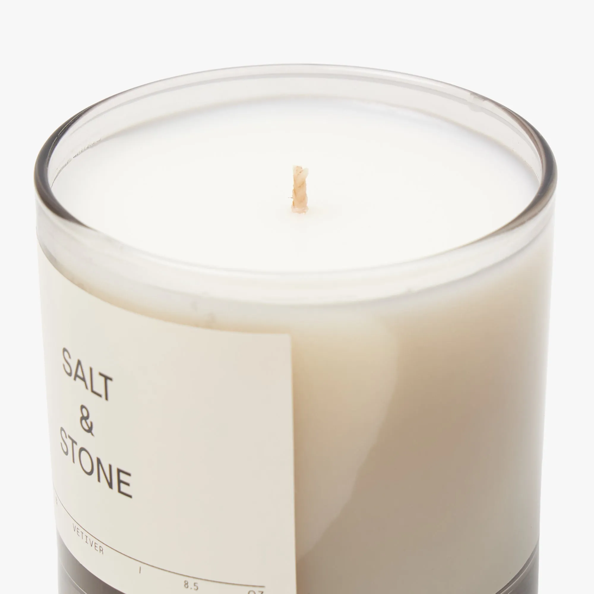 SALT & STONE Candle / Santal & Vetiver