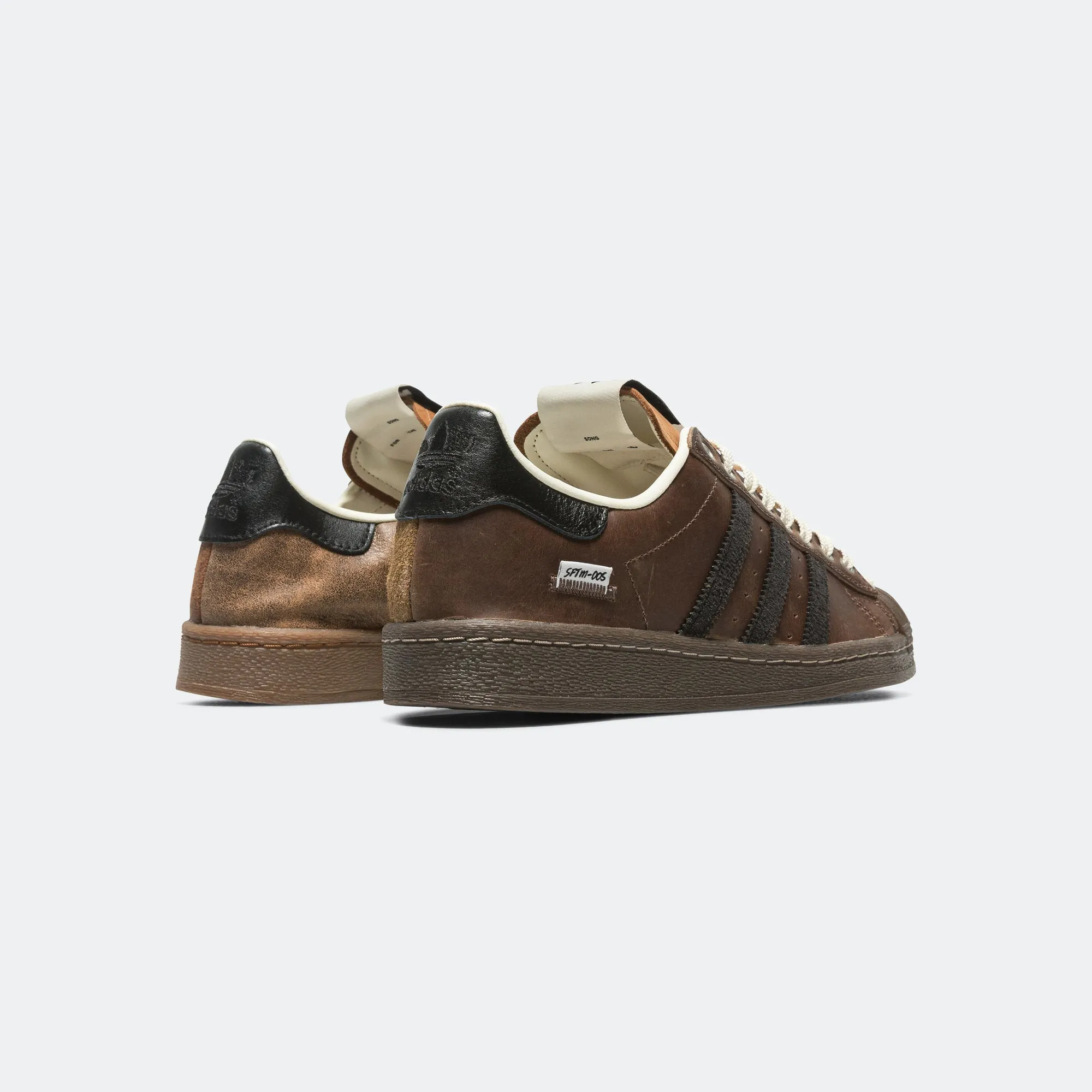 Superstar 82 x SFTM - Toast/Core Black-Cream White