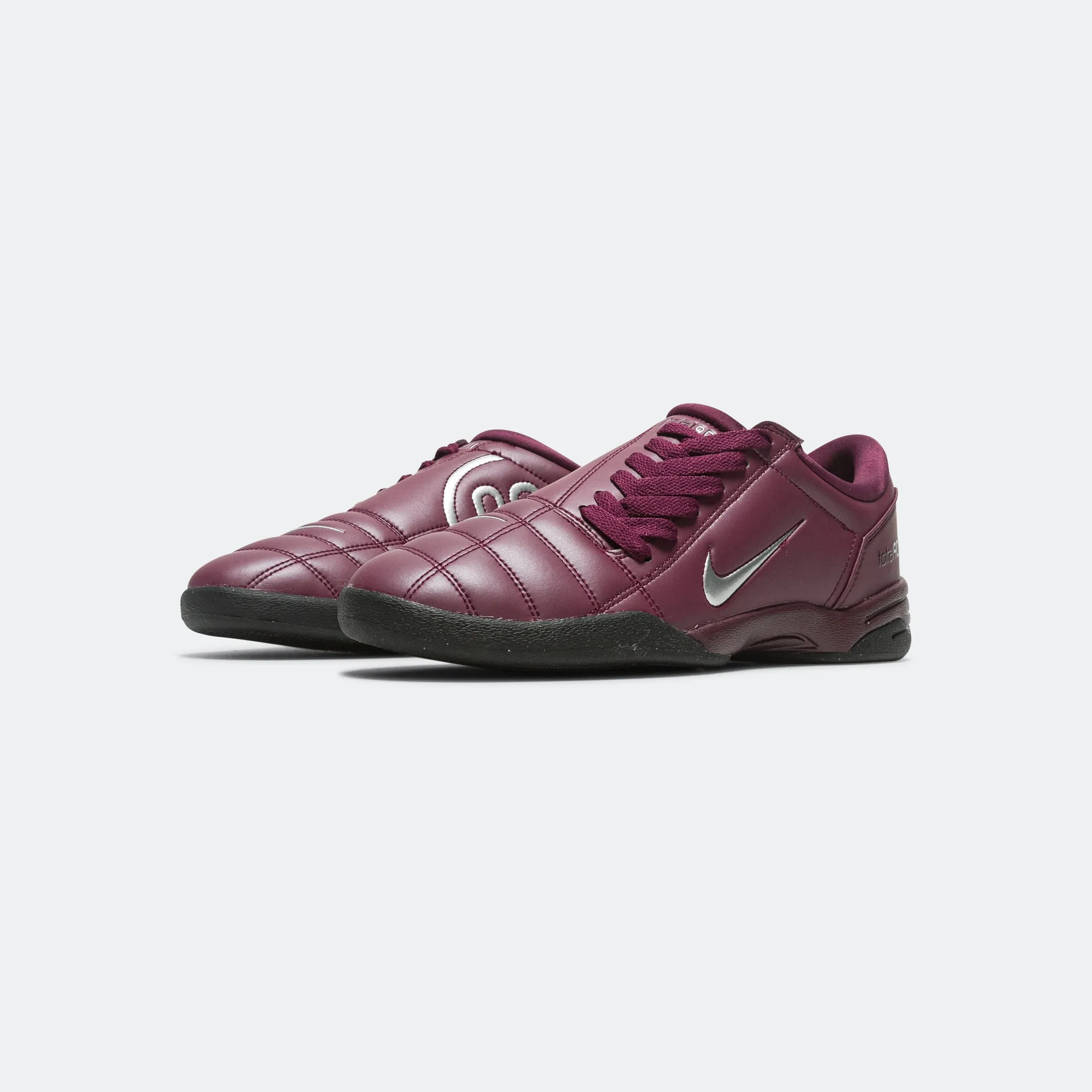 T90 SP - Bordeaux/Metallic Silver-Black