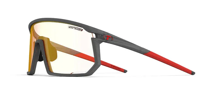 Tifosi Moab Sport Sunglasses (Clarion Red Fototec/Satin Vapor)