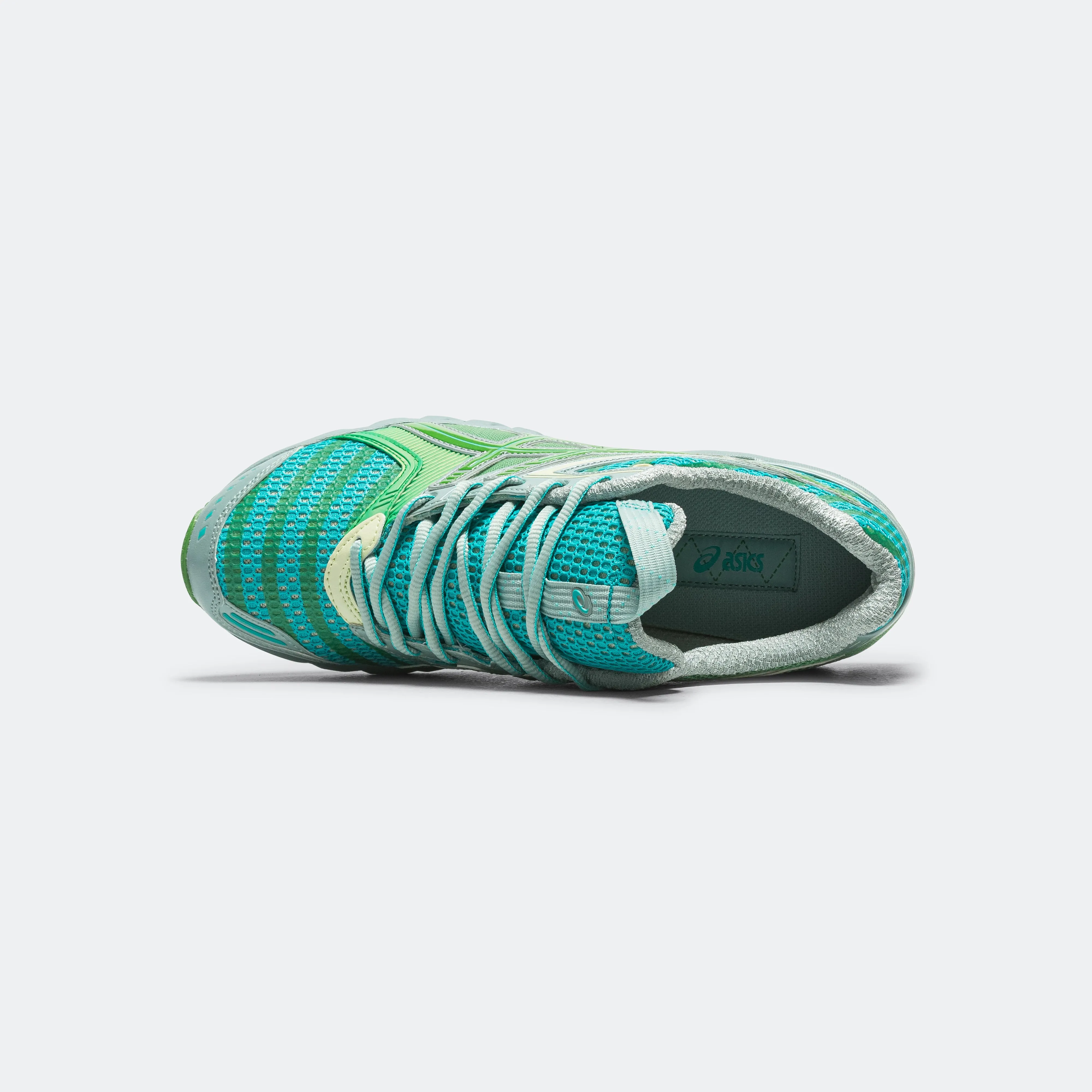 UB9-S GEL-DS Trainer 14 - Waterfall/Lichen Rock