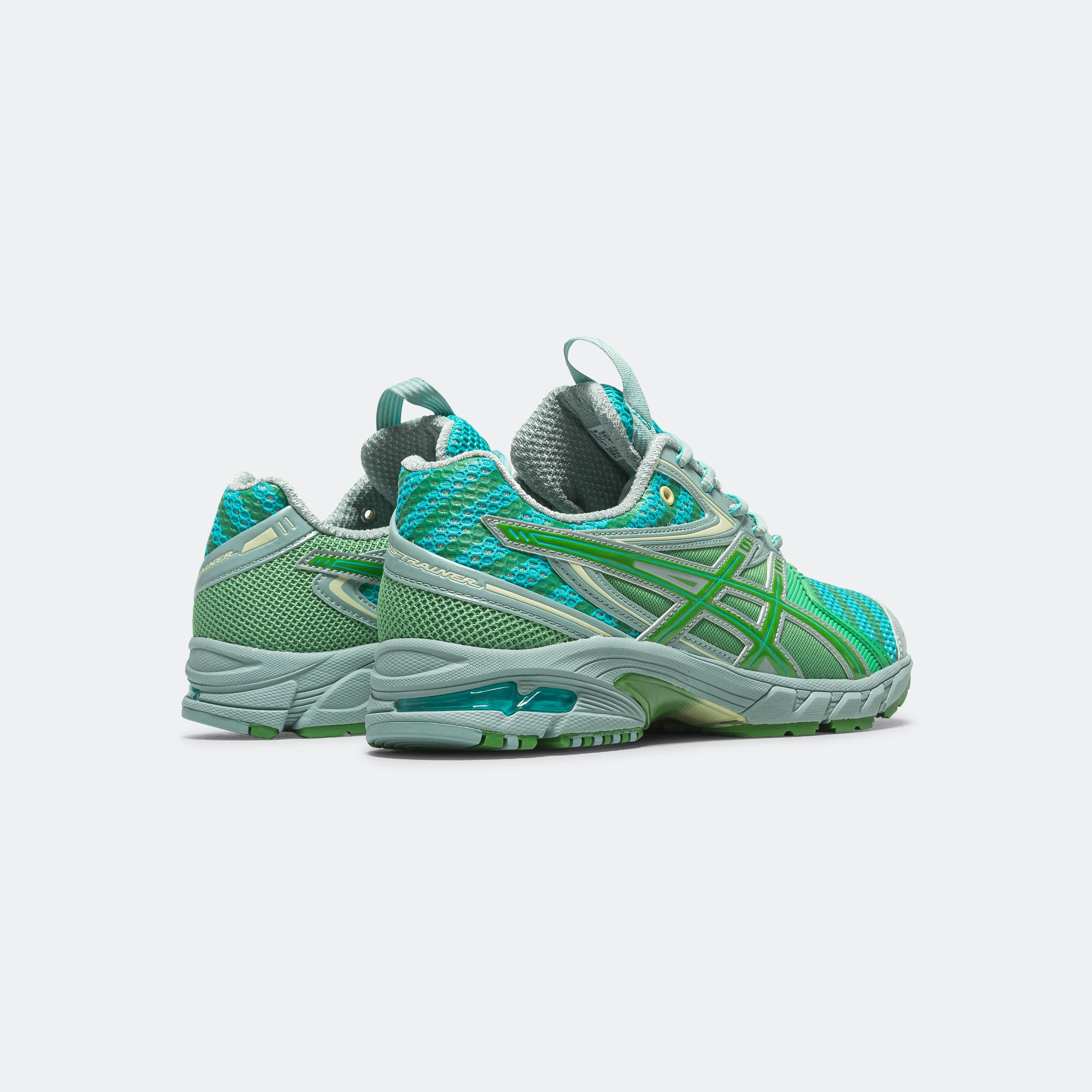 UB9-S GEL-DS Trainer 14 - Waterfall/Lichen Rock